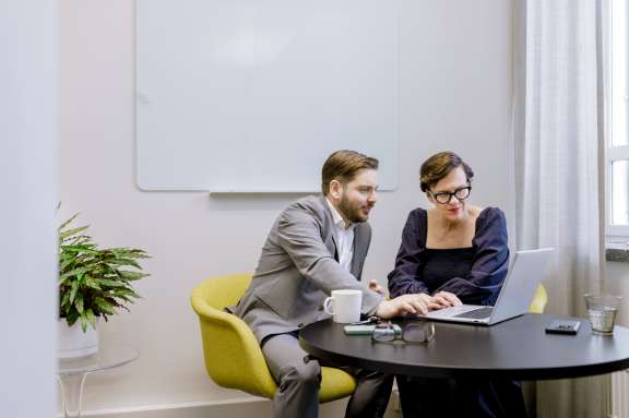 The shortening of change negotiation periods requires effective change management
