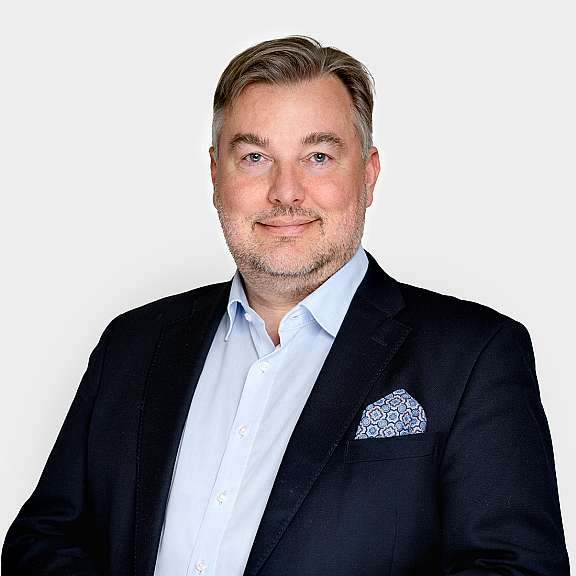 A Passion for People and Progress: Michael’s Career at Hanken & SSE